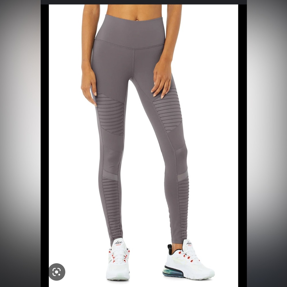 Alo Yoga Moto Legging